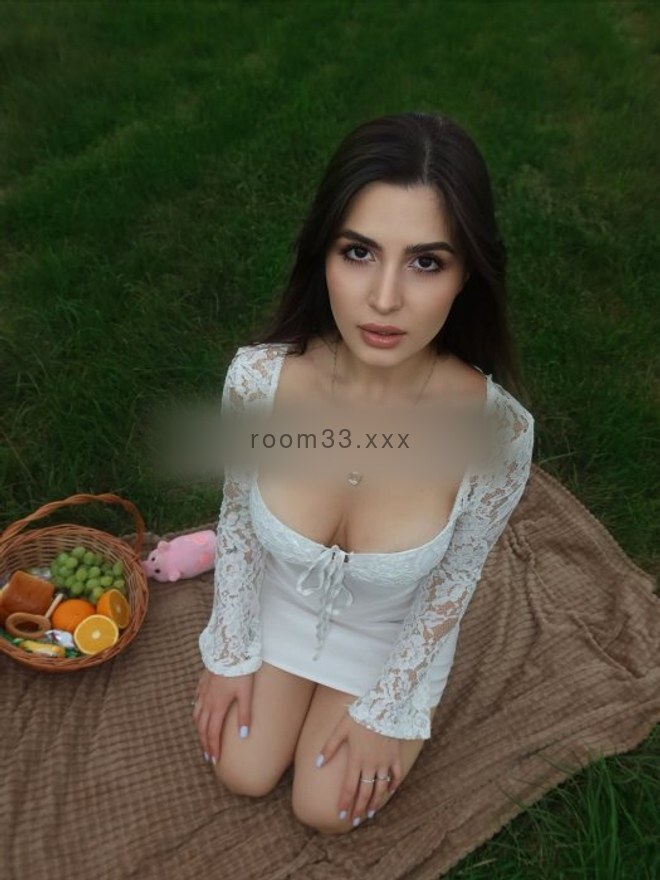 Valentina Almee